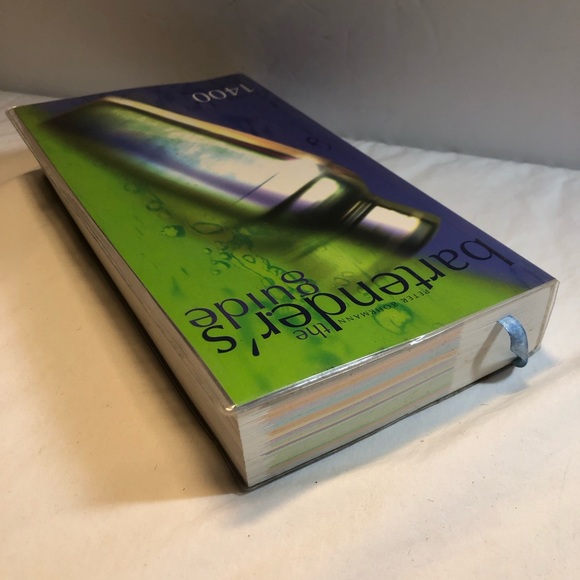 Bartender's Guide, The - Over 1400 Recipes ,560 pages - Picture 6 of 9